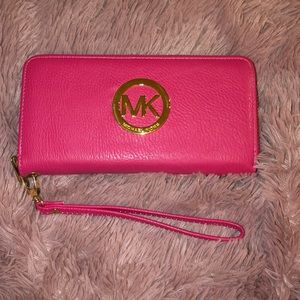 Michael Kors wristlet
